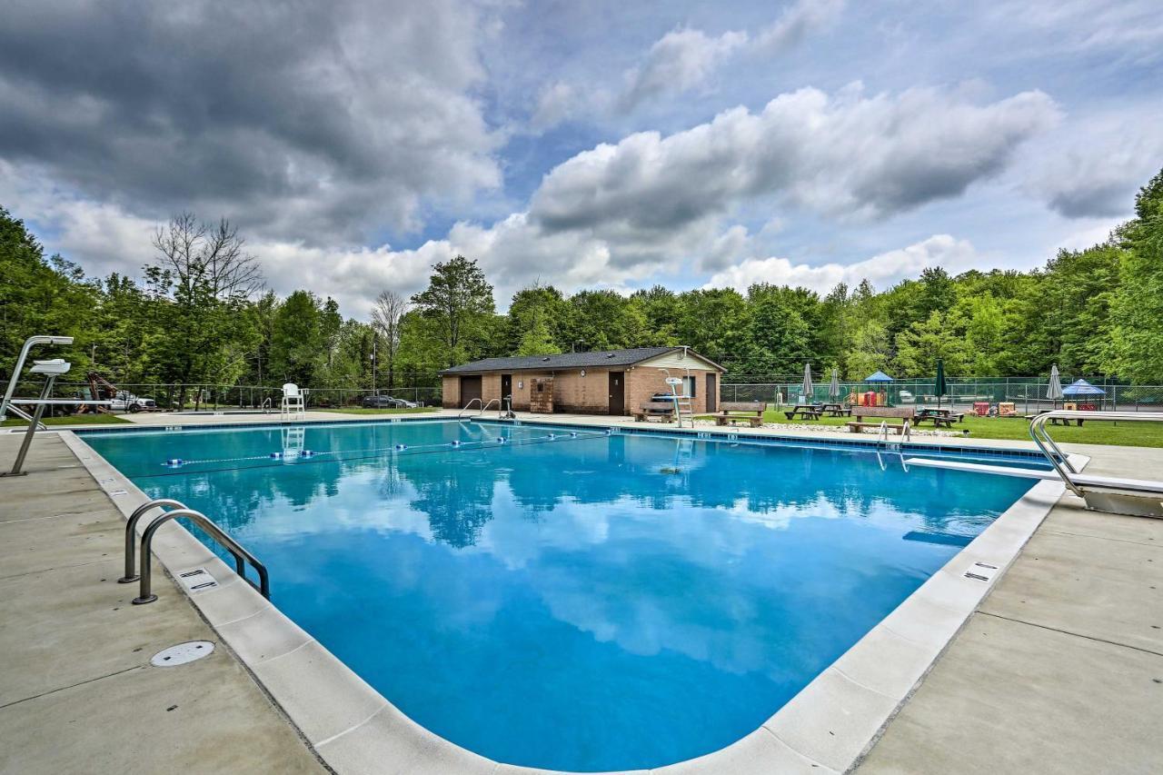 Cozy Arrowhead Lake Home With Sunroom And Pool Access! Pocono Lake Exteriér fotografie